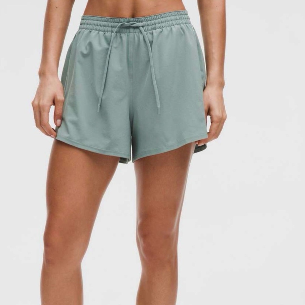 Lululemon Court Rival High-Rise 3” Shorts Crater Blue Sea Mist Sz 4 EUC like New